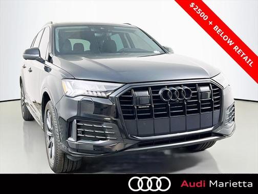 2024 Audi Q7 45 Premium Plus