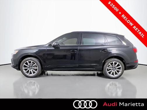 2024 Audi Q7 45 Premium Plus