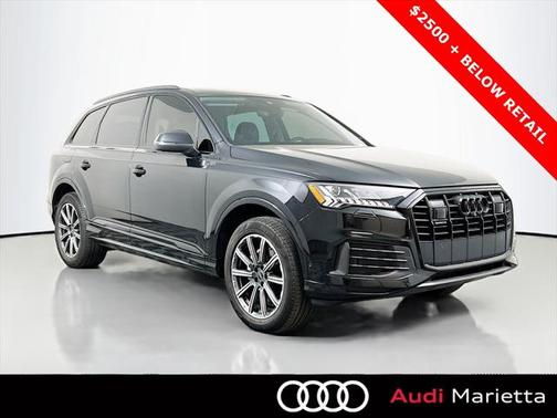 2024 Audi Q7 45 Premium Plus