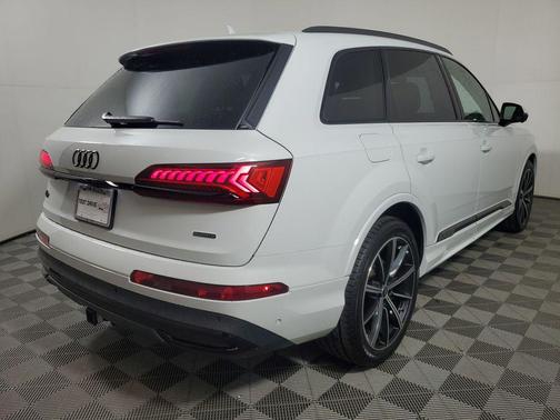 2024 Audi Q7 55 Prestige