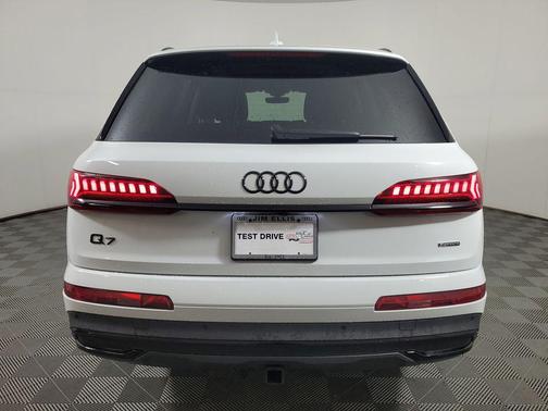2024 Audi Q7 55 Prestige