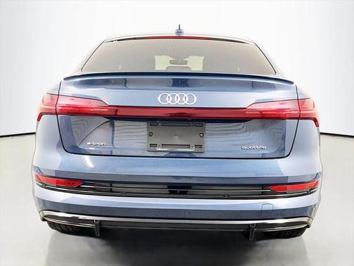 2022 Audi e-tron Sportback S line Prestige