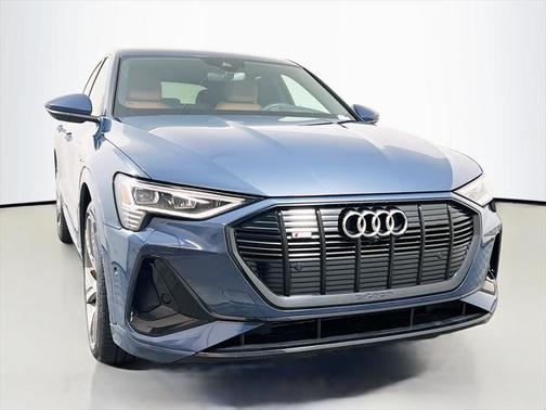2022 Audi e-tron Sportback S line Prestige
