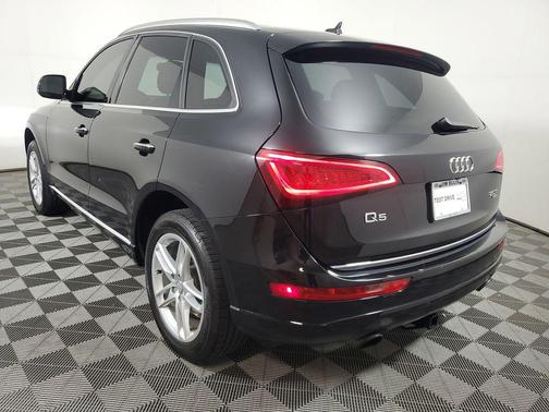 Black Metallic 2015 Audi Q5 2.0T Premium Plus