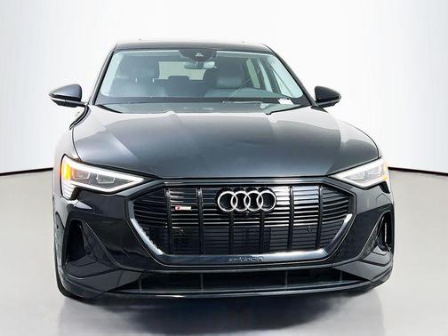 2022 Audi e-tron Sportback S line Premium