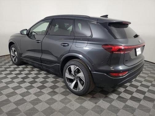 2025 Audi Q6 e-tron Premium Plus quattro