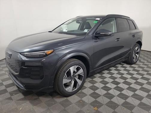 2025 Audi Q6 e-tron Premium Plus quattro