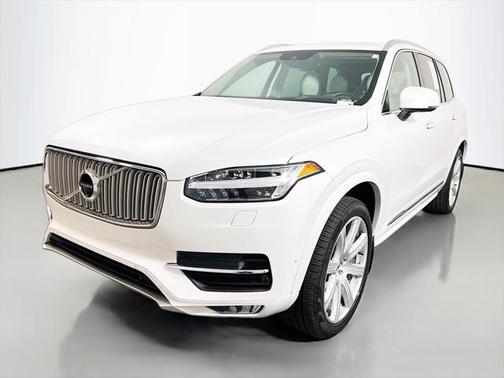 2019 Volvo XC90 T6 Inscription
