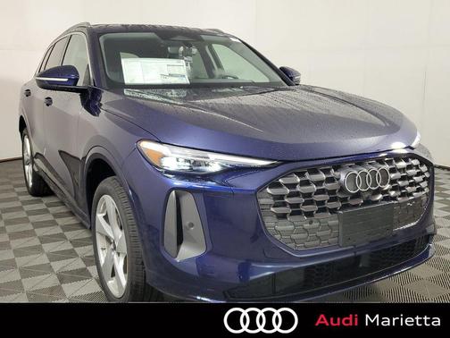 Navarra Blue Metallic 2026 Audi Q5 Premium Plus TFSI quattro S tronic