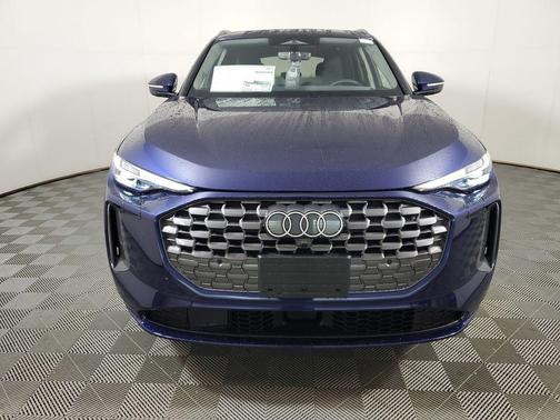 Navarra Blue Metallic 2026 Audi Q5 Premium Plus TFSI quattro S tronic