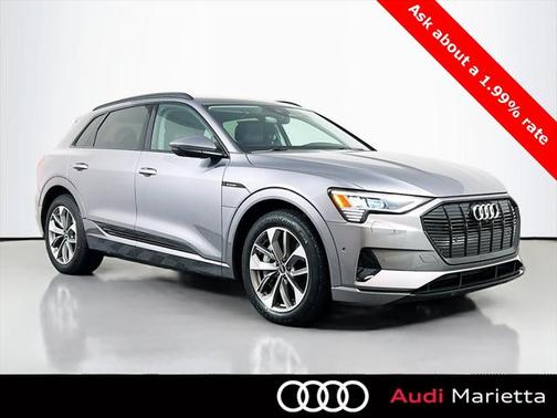 2021 Audi e-tron Premium Plus