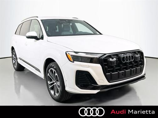 2026 Audi Q7 45 Premium