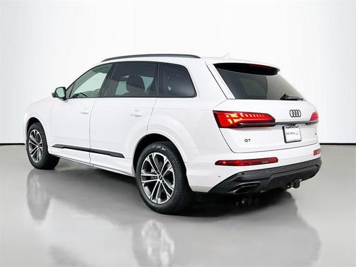 2026 Audi Q7 55 Premium