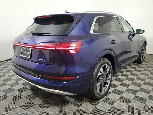2023 Audi e-tron Premium Plus quattro