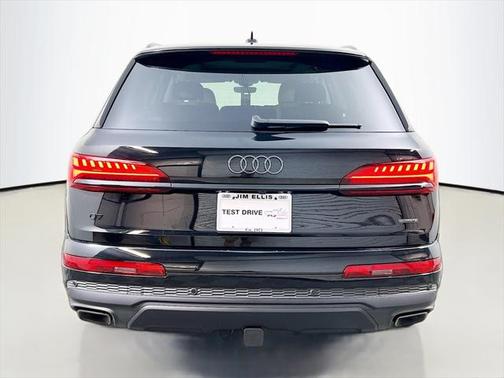 2025 Audi Q7 55 Prestige