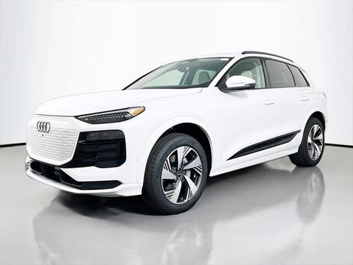 2025 Audi Q6 e-tron Premium Plus quattro