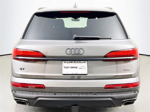 2026 Audi Q7 55 Premium Plus