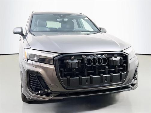 2026 Audi Q7 55 Premium Plus
