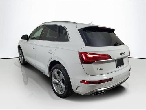 2025 Audi Q5 45 S line Premium Plus