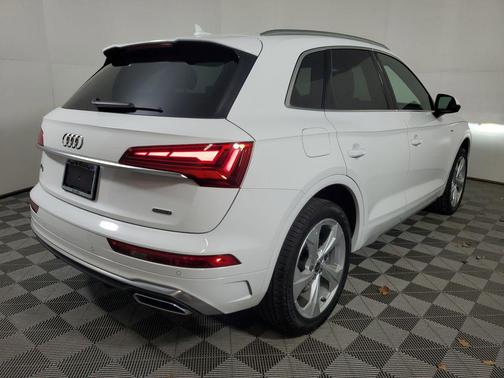 2025 Audi Q5 45 S line Premium Plus