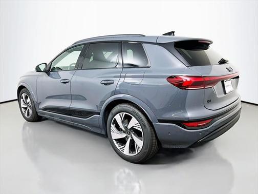 2025 Audi Q6 e-tron Prestige quattro