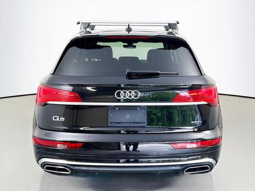 2022 Audi Q5 45 S line Premium Plus