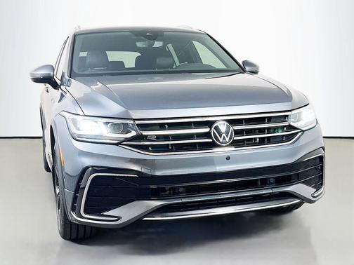 2022 Volkswagen Tiguan 2.0T SEL R-Line 4MOTION