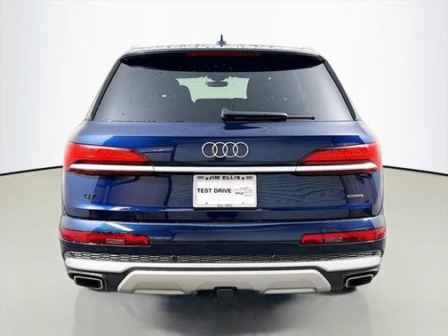 2025 Audi Q7 55 Premium Plus