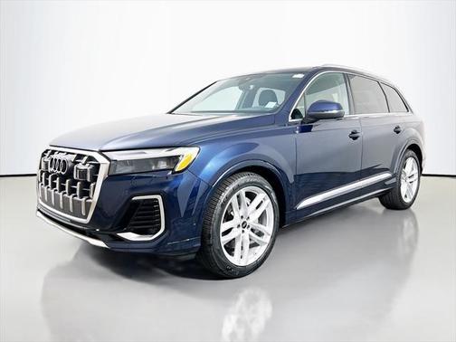 2025 Audi Q7 55 Premium Plus