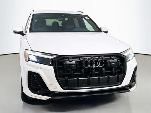 2026 Audi Q7 55 Premium Plus