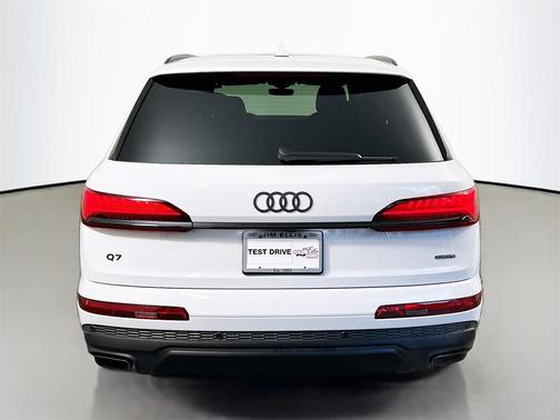 2026 Audi Q7 55 Premium Plus