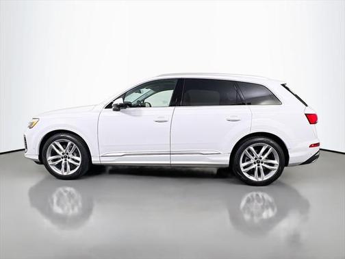 2025 Audi Q7 55 Premium Plus