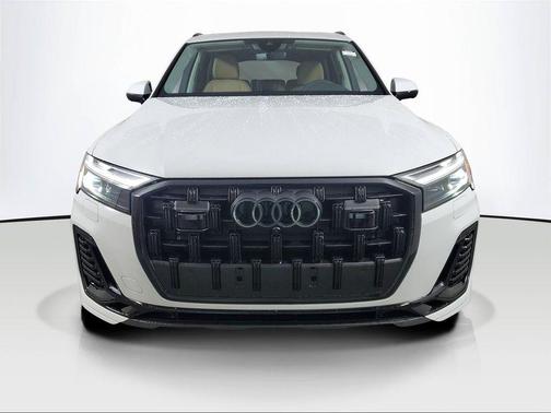 2026 Audi Q7 55 Premium Plus
