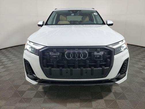 2026 Audi Q7 55 Premium Plus