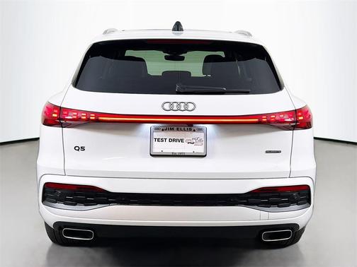 2025 Audi Q5 Premium Plus