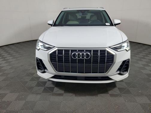 Arkona White 2024 Audi Q3 Premium 45 TFSI S line quattro Tiptronic