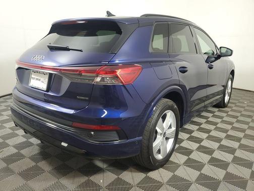 Navarra Blue Metallic 2023 Audi Q4 e-tron Premium Plus 50 quattro