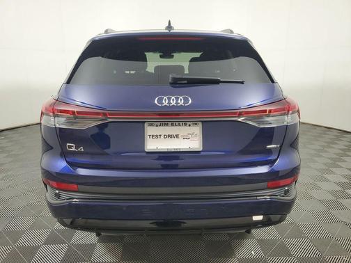Navarra Blue Metallic 2023 Audi Q4 e-tron Premium Plus 50 quattro