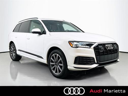 2024 Audi Q7 45 Premium Plus