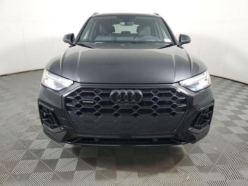 Mythos Black Metallic 2025 Audi Q5 45 S line Prestige