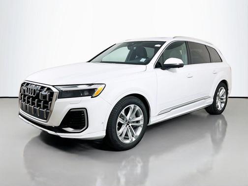 2026 Audi Q7 55 Premium Plus