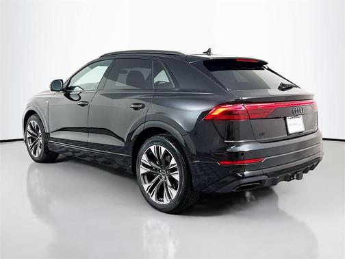 2026 Audi Q8 55 Premium Plus