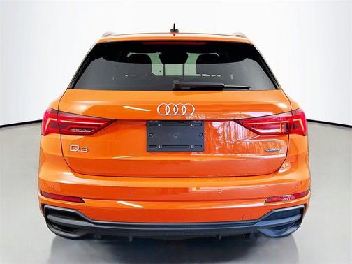 2023 Audi Q3 Premium 45 TFSI S line quattro Tiptronic