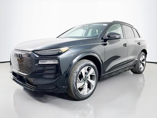 2025 Audi Q6 e-tron Premium Plus quattro
