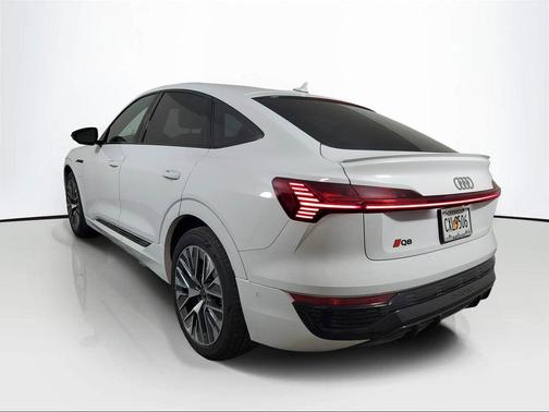 2024 Audi Q8 e-tron Premium Plus