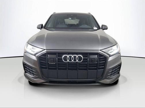 2021 Audi Q7 55 Premium Plus