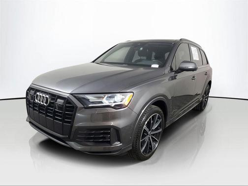 2021 Audi Q7 55 Premium Plus