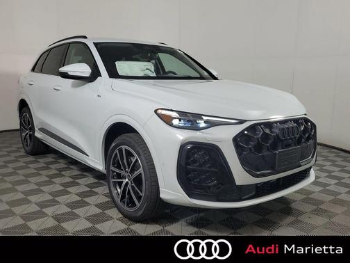 Glacier White Metallic 2026 Audi Q5 Premium Plus TFSI quattro S tronic