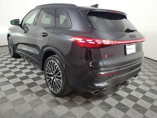 2025 Audi SQ5 3.0T Premium Plus