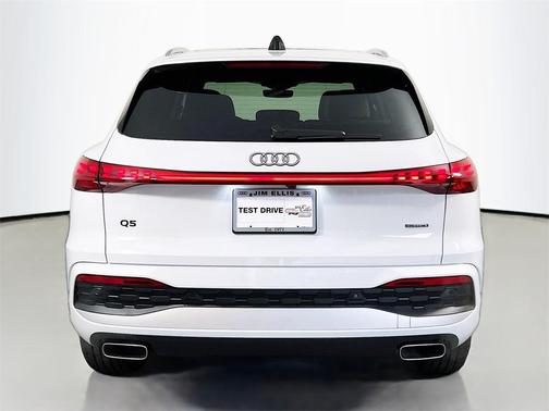 2025 Audi Q5 Premium